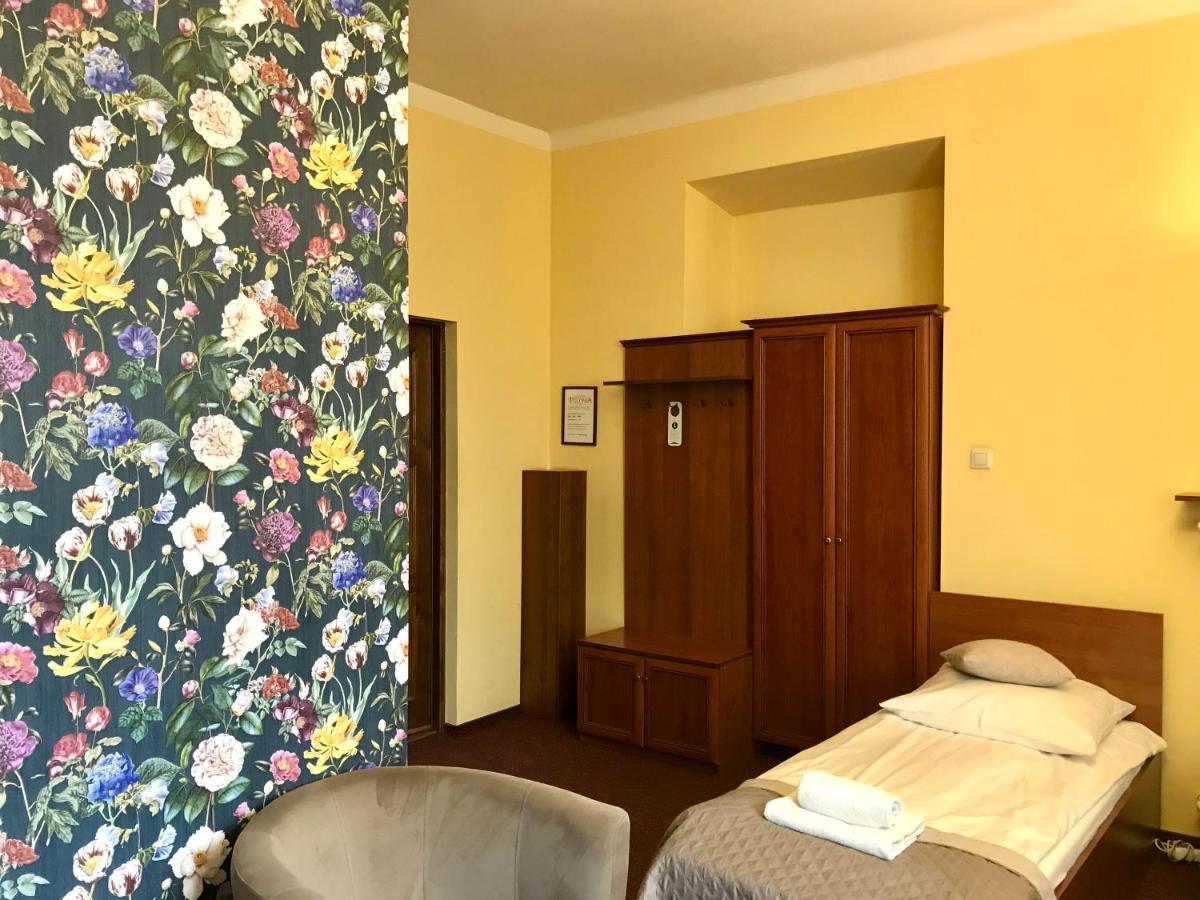 Hotelik Polonia Łowicz Exteriör bild
