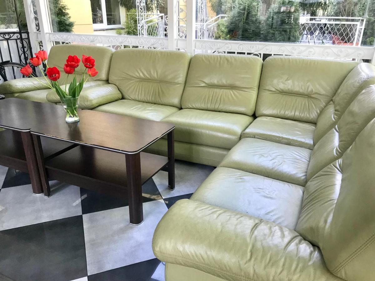 Hotelik Polonia Łowicz Exteriör bild